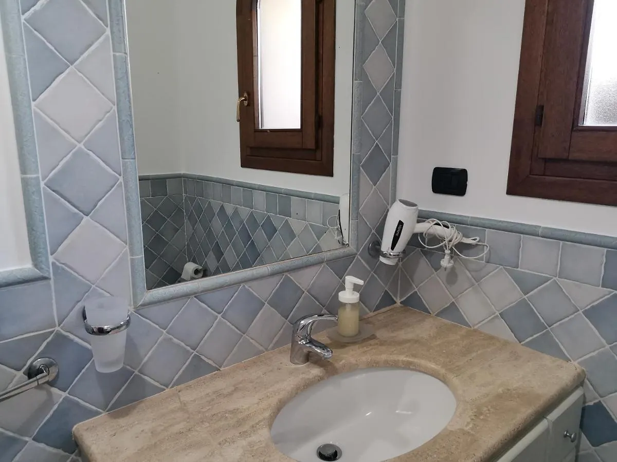 Hommy Lab - Stylish And Modern With Super Kitchen, Separate Entrance, Free Parking Olbia 0*,