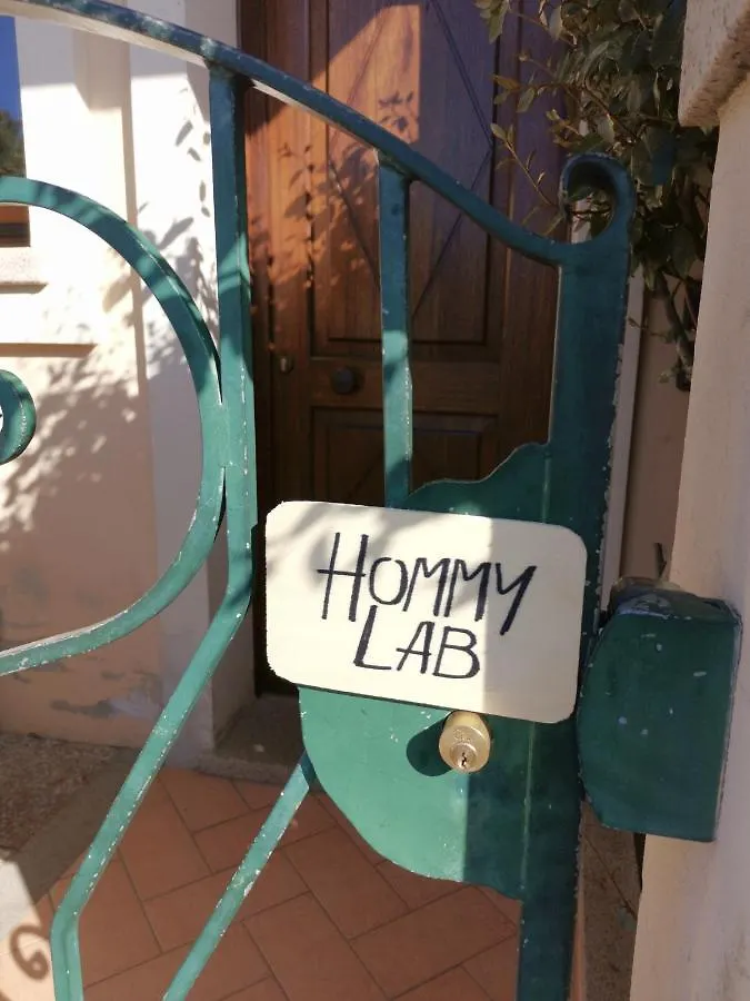Hommy Lab - Stylish And Modern With Super Kitchen, Separate Entrance, Free Parking Olbia Apartment