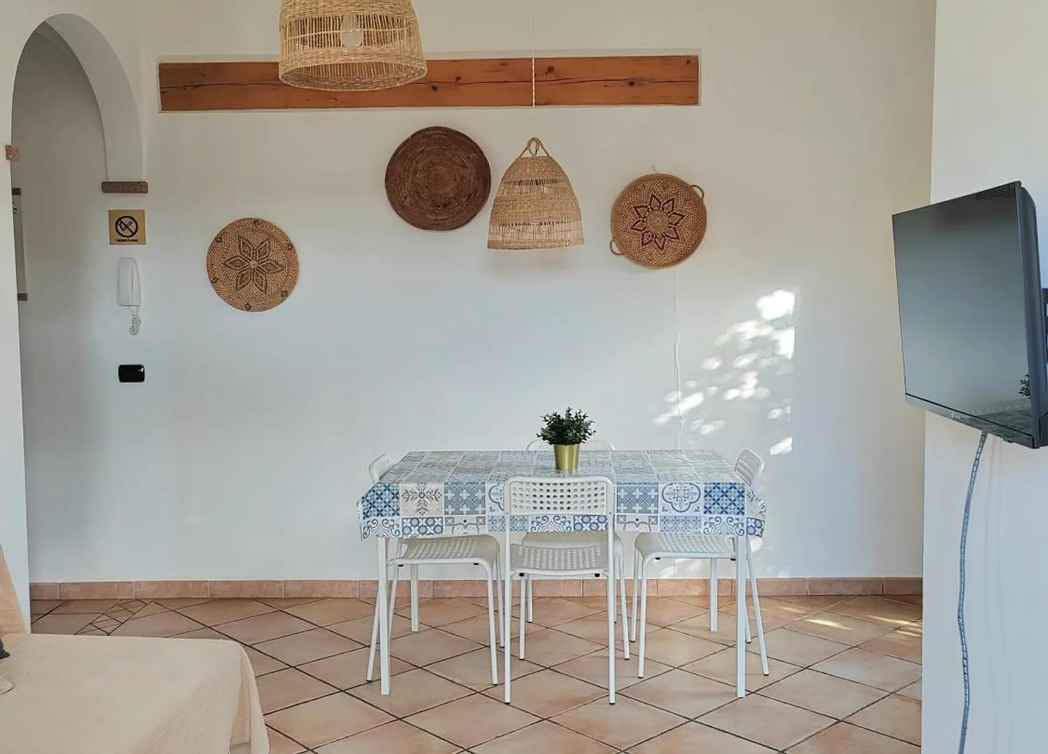 Hommy Lab - Stylish And Modern With Super Kitchen, Separate Entrance, Free Parking Olbia
